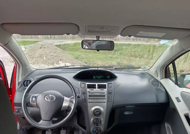 TOYOTA Yaris 1.33 VVT-i Life