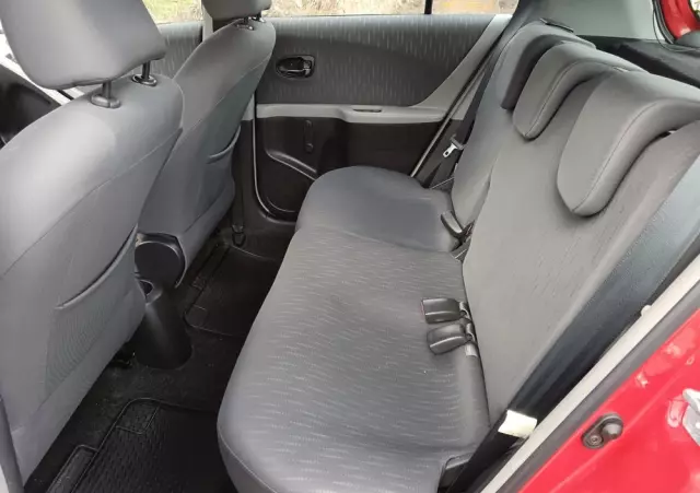 TOYOTA Yaris 1.33 VVT-i Life