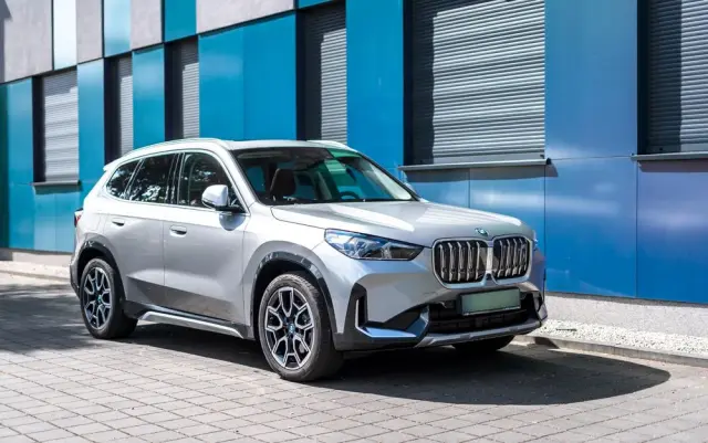 BMW IX1 XDrive30 xLine sport