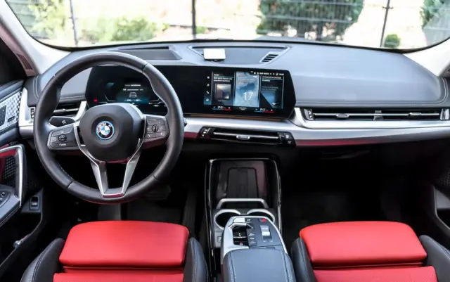 BMW IX1 XDrive30 xLine sport