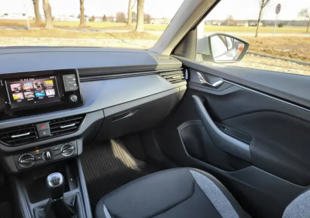 SKODA Kamiq 1.0 TSI Active