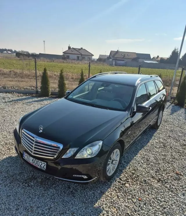 MERCEDES-BENZ Klasa E 