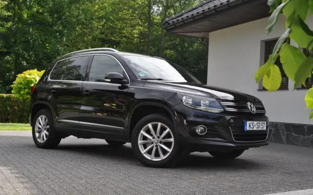 VOLKSWAGEN Tiguan 2.0 TDI DPF 4Motion DSG Lounge Sport & Style