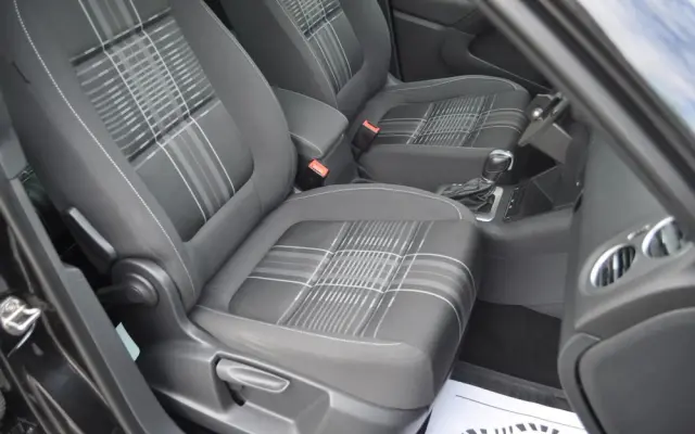 VOLKSWAGEN Tiguan 2.0 TDI DPF 4Motion DSG Lounge Sport & Style