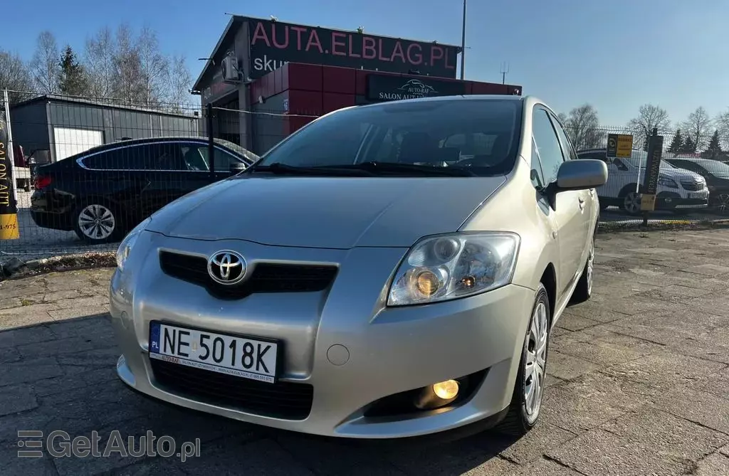 TOYOTA Auris 1.6i 16V VVT-i (124 KM)