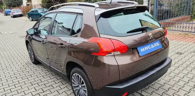 PEUGEOT 2008 