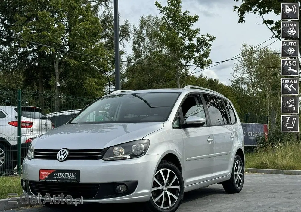 VOLKSWAGEN Touran 