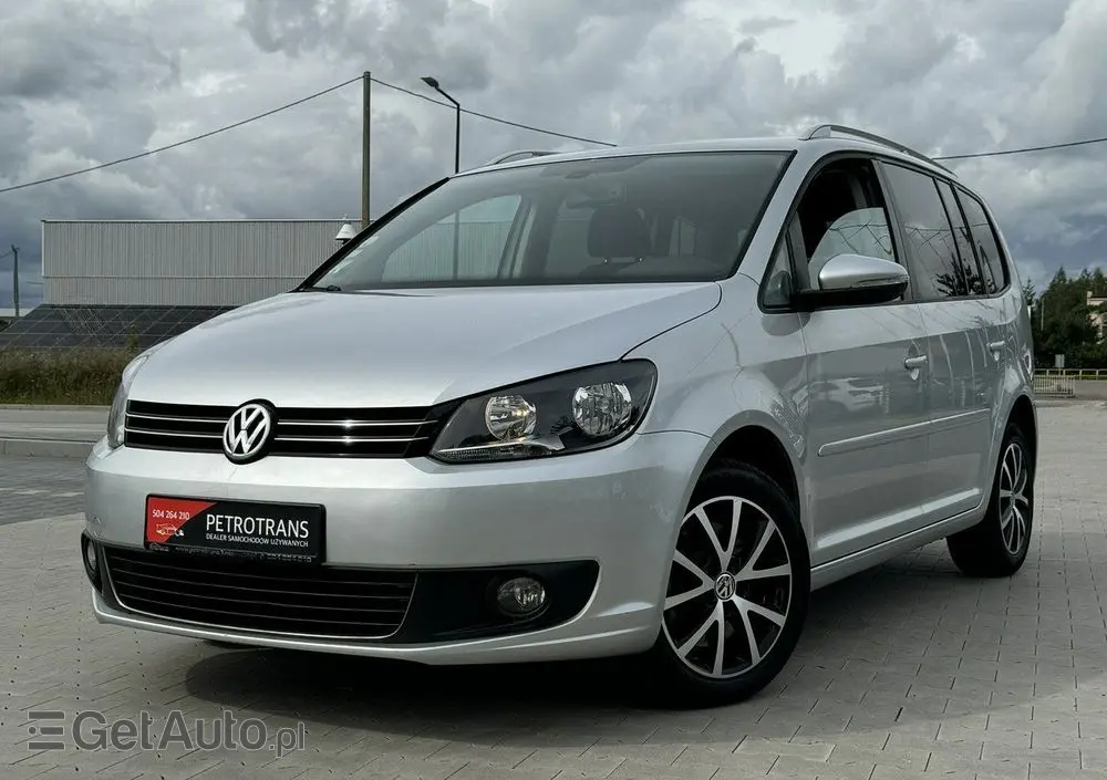 VOLKSWAGEN Touran 