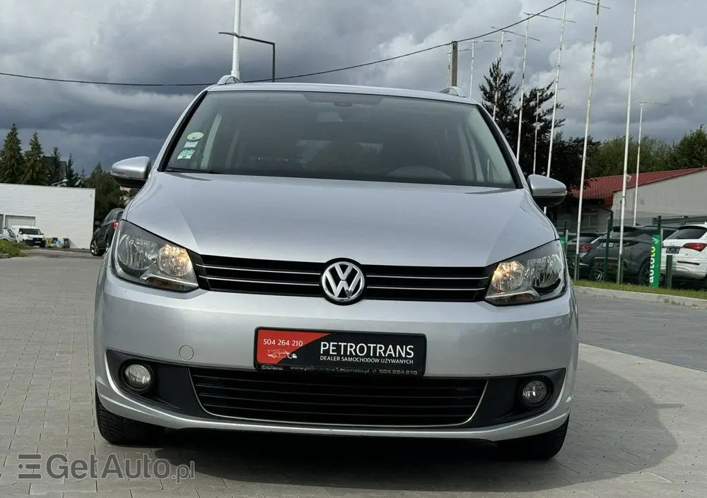 VOLKSWAGEN Touran 
