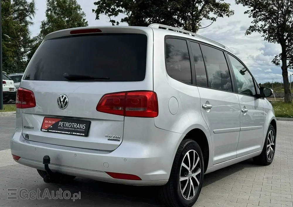 VOLKSWAGEN Touran 
