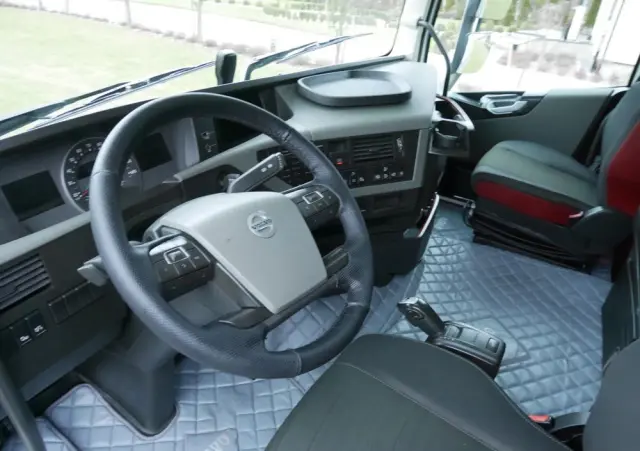 VOLVO FH4  6X2/ 460KM EURO 6 HAKOWIEC 