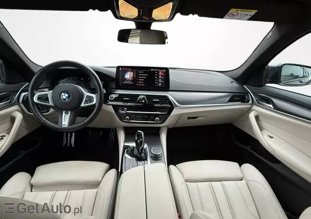 BMW Seria 5 520d M Sport sport