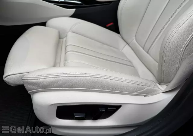 BMW Seria 5 520d M Sport sport