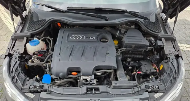 AUDI A1 3-drzwiowe 1.6 TDI Attraction
