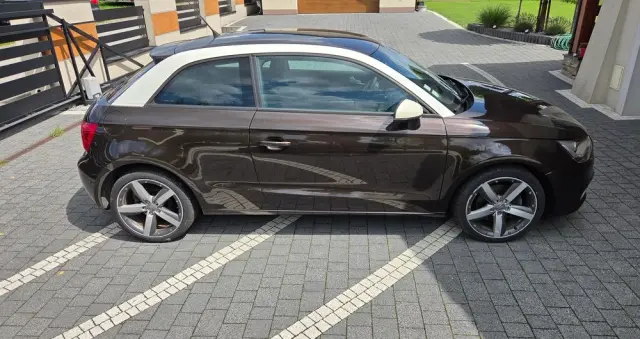 AUDI A1 3-drzwiowe 1.6 TDI Attraction