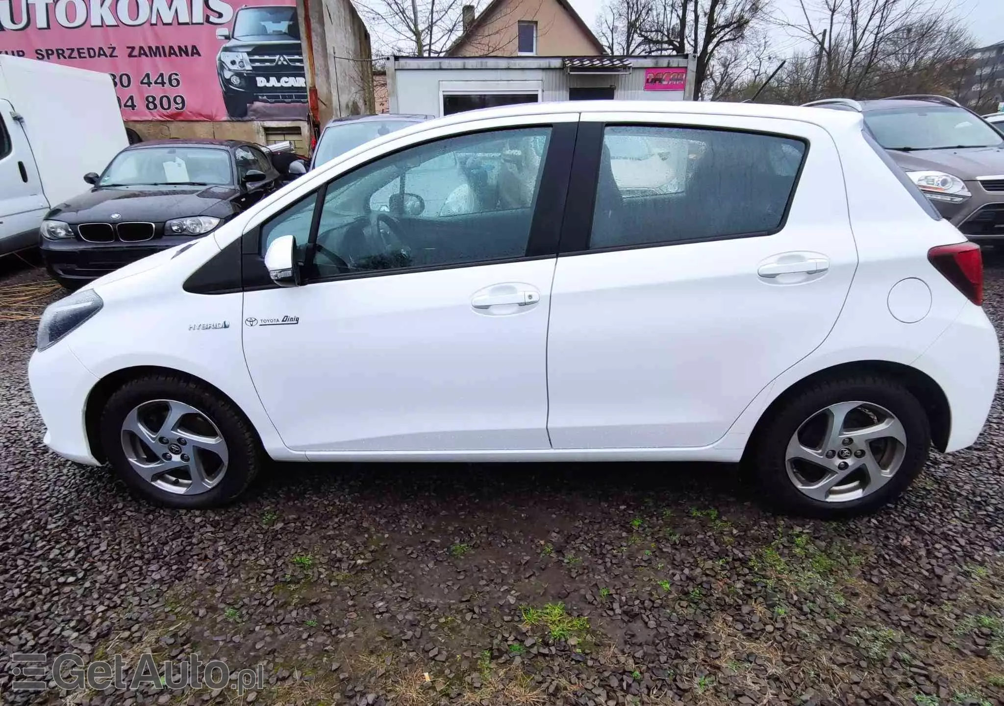 TOYOTA Yaris Hybrid 1.5 VVT-i Comfort