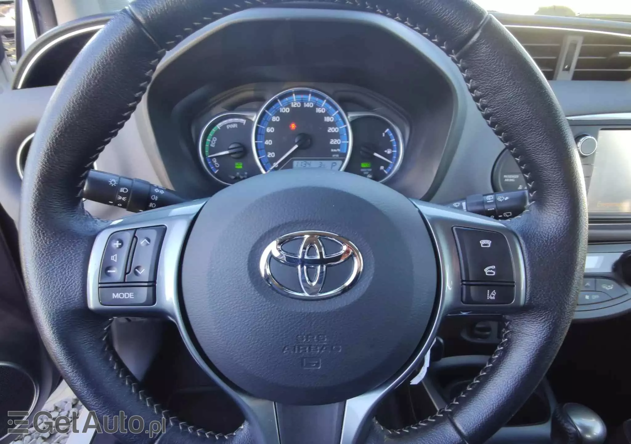 TOYOTA Yaris Hybrid 1.5 VVT-i Comfort