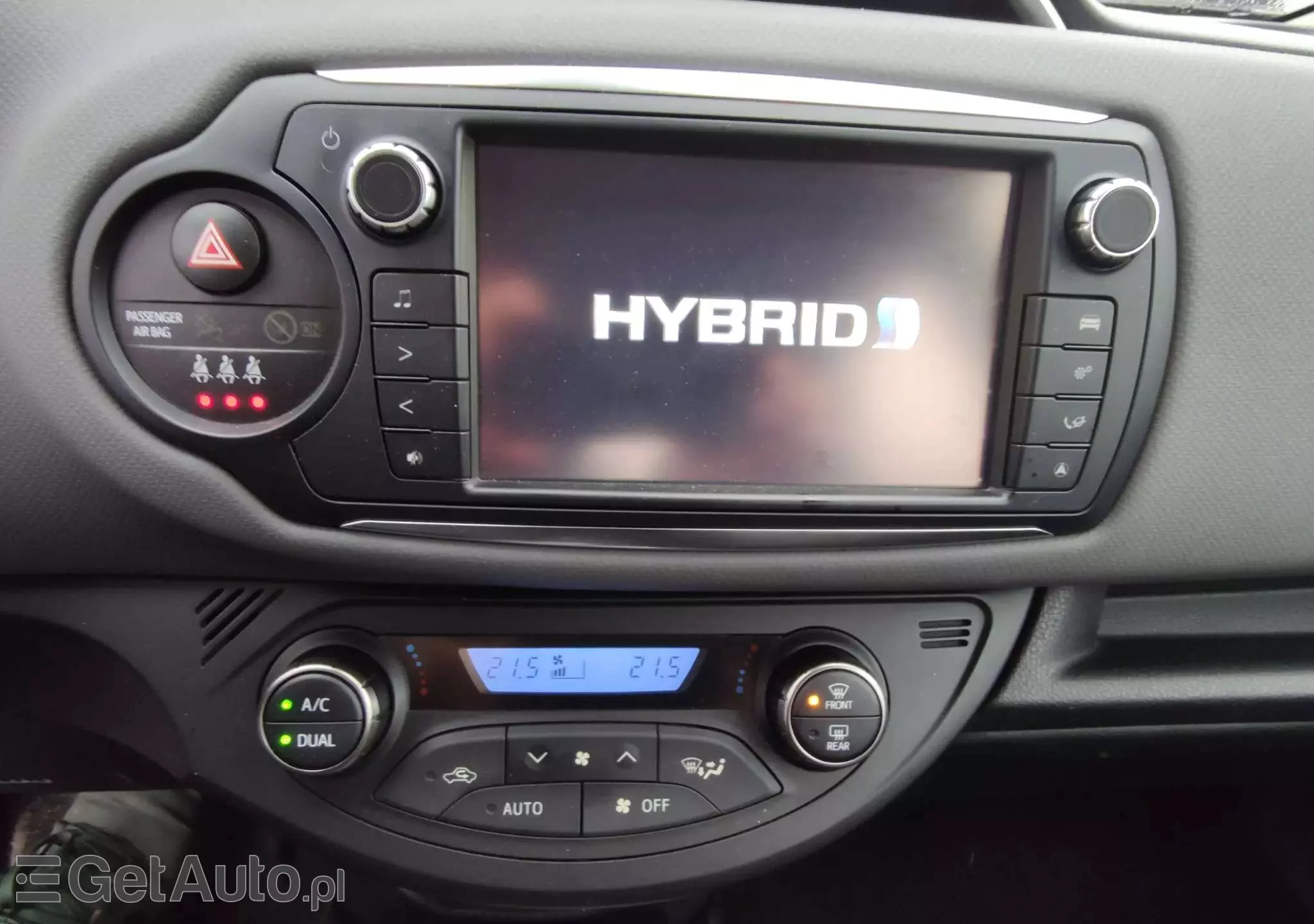 TOYOTA Yaris Hybrid 1.5 VVT-i Comfort