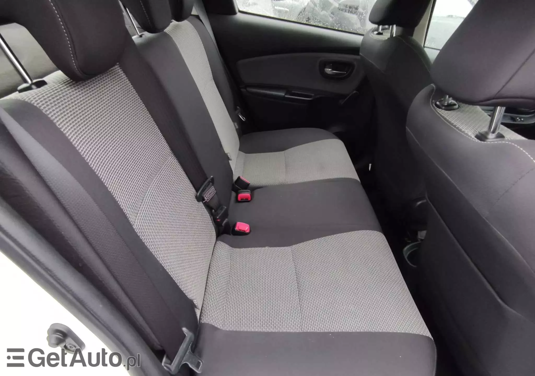 TOYOTA Yaris Hybrid 1.5 VVT-i Comfort