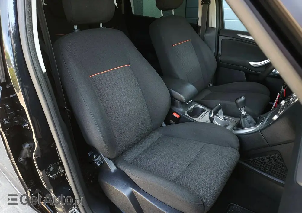 FORD S-Max 2.0 TDCi Titanium