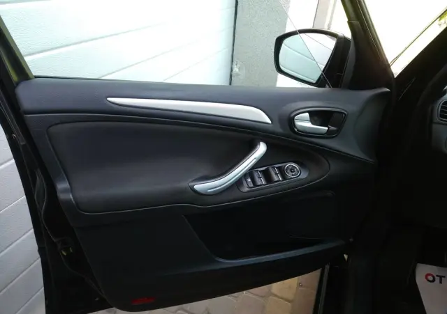 FORD S-Max 2.0 TDCi Titanium