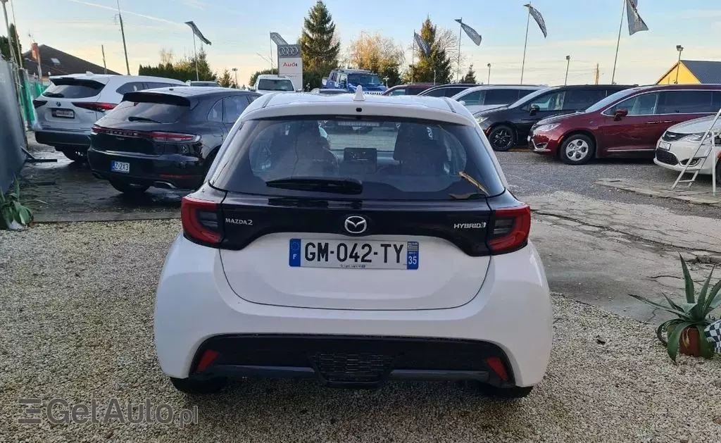 MAZDA 2 
