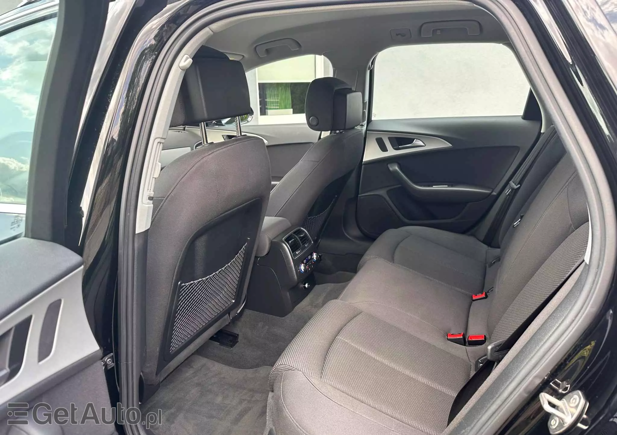 AUDI A6 Avant 2.0 TDI Ultra S tronic