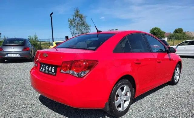 CHEVROLET Cruze 