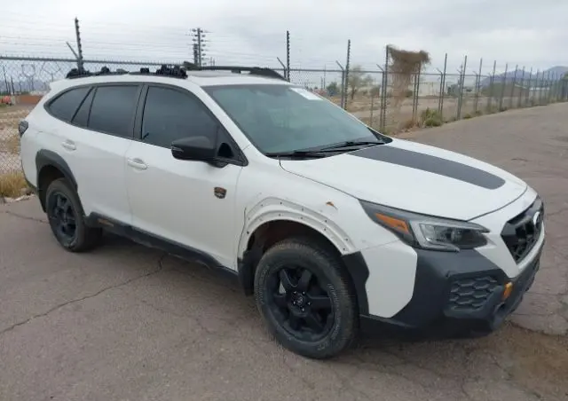 SUBARU Outback 