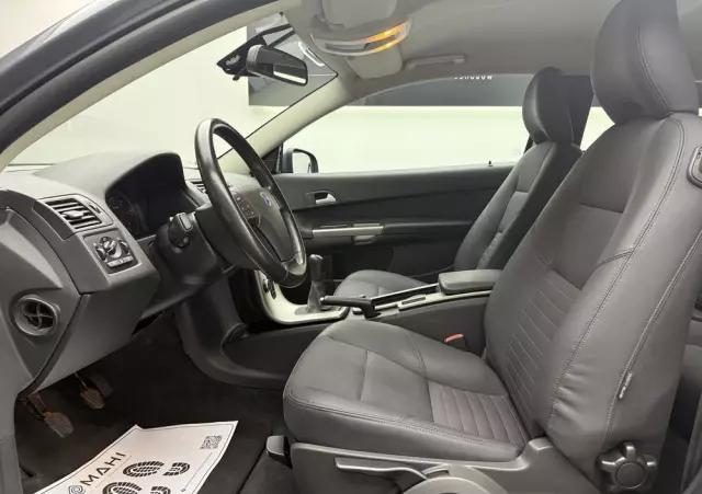 VOLVO C30 2.0D Momentum