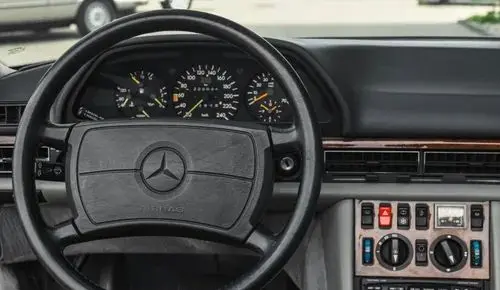 MERCEDES-BENZ 500 