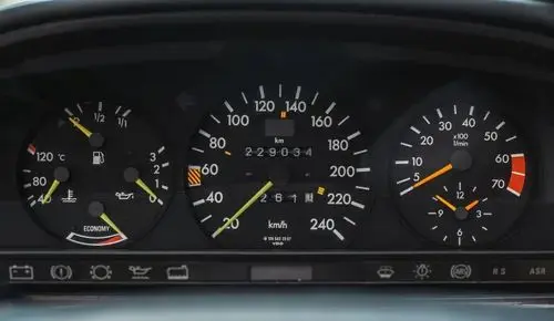 MERCEDES-BENZ 500 