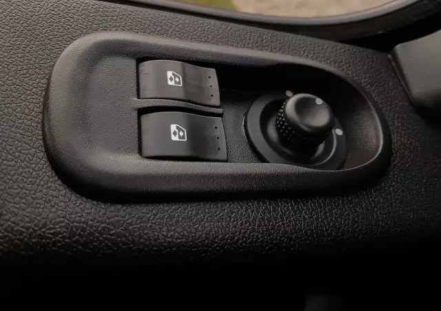 RENAULT MASTER KONTENER 8EP 4,21x2,23x2,22 KLIMA KRAJOWY MANUAL  6-BIEGÓW 