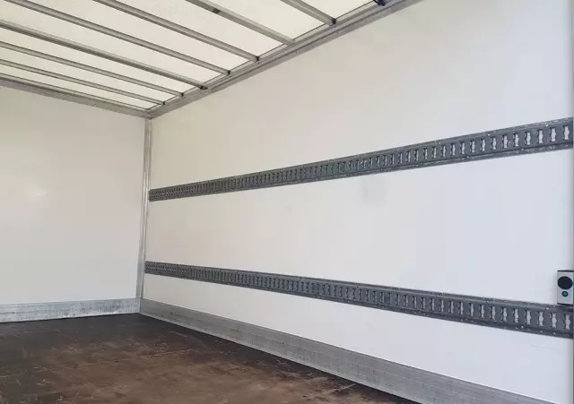 RENAULT MASTER KONTENER 8EP 4,21x2,23x2,22 KLIMA KRAJOWY MANUAL  6-BIEGÓW 