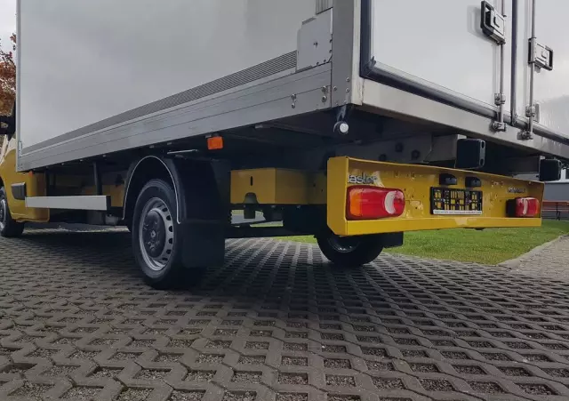 RENAULT MASTER KONTENER 8EP 4,21x2,23x2,22 KLIMA KRAJOWY MANUAL  6-BIEGÓW 