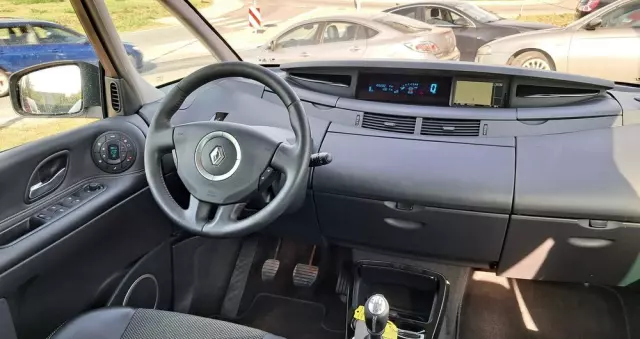 RENAULT Espace 2.0 Navitech