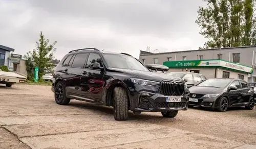 BMW X7 