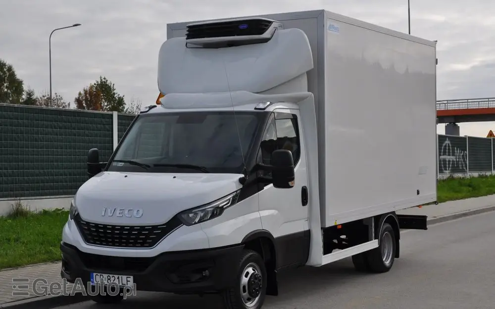 IVECO DAILY 156 KM AUTOMAT CHŁODNIA IZOTERMA KRAJOWE BEZWYPADKOWE 