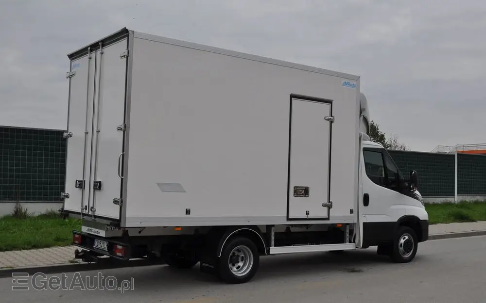 IVECO DAILY 156 KM AUTOMAT CHŁODNIA IZOTERMA KRAJOWE BEZWYPADKOWE 