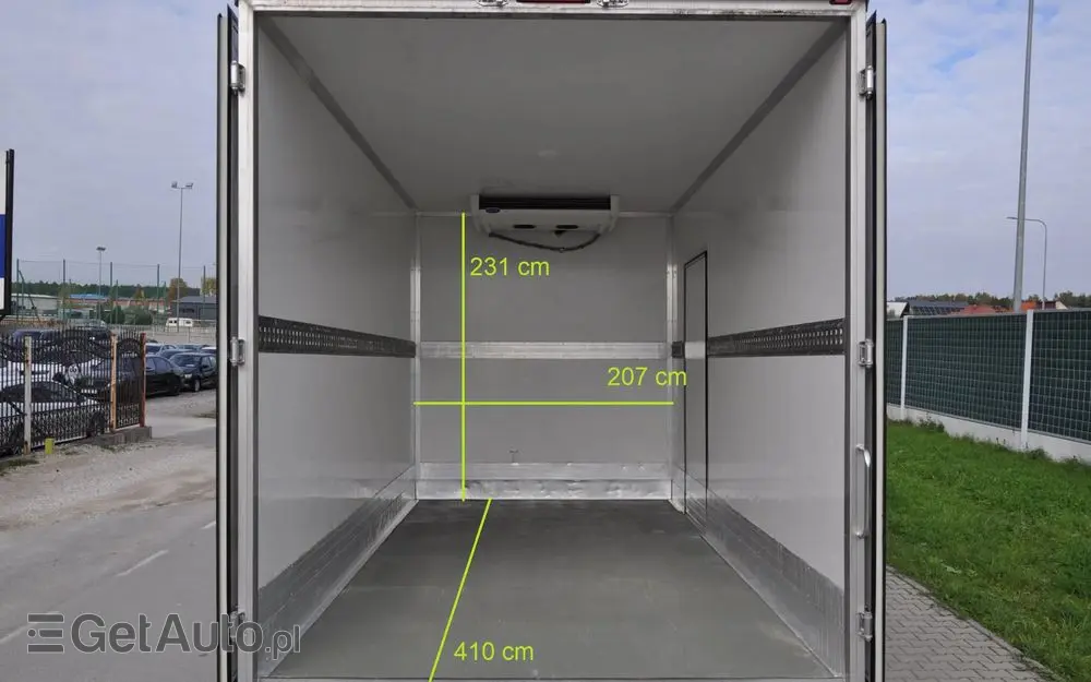 IVECO DAILY 156 KM AUTOMAT CHŁODNIA IZOTERMA KRAJOWE BEZWYPADKOWE 
