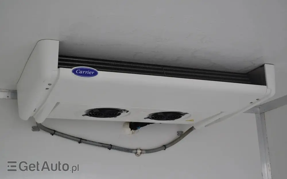 IVECO DAILY 156 KM AUTOMAT CHŁODNIA IZOTERMA KRAJOWE BEZWYPADKOWE 