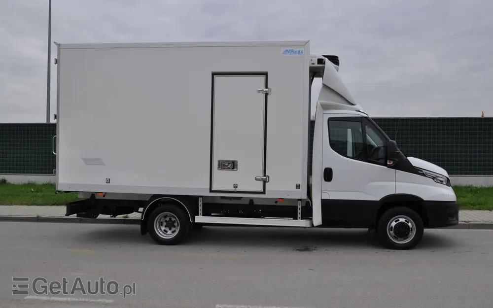 IVECO DAILY 156 KM AUTOMAT CHŁODNIA IZOTERMA KRAJOWE BEZWYPADKOWE 
