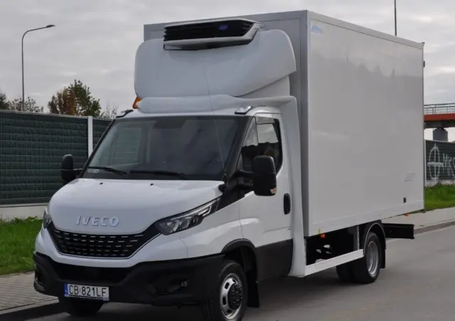 IVECO DAILY 156 KM AUTOMAT CHŁODNIA IZOTERMA KRAJOWE BEZWYPADKOWE 