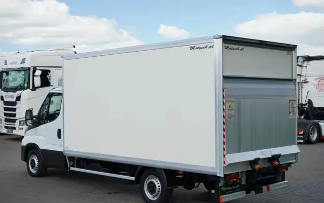 IVECO DAILY 35-180 / KONTENER - FIRANKA / AUTOMAT / WINDA DHOLLANDIA /  DMC: 3500 KG /  2021 