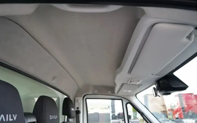 IVECO DAILY 35-180 / KONTENER - FIRANKA / AUTOMAT / WINDA DHOLLANDIA /  DMC: 3500 KG /  2021 