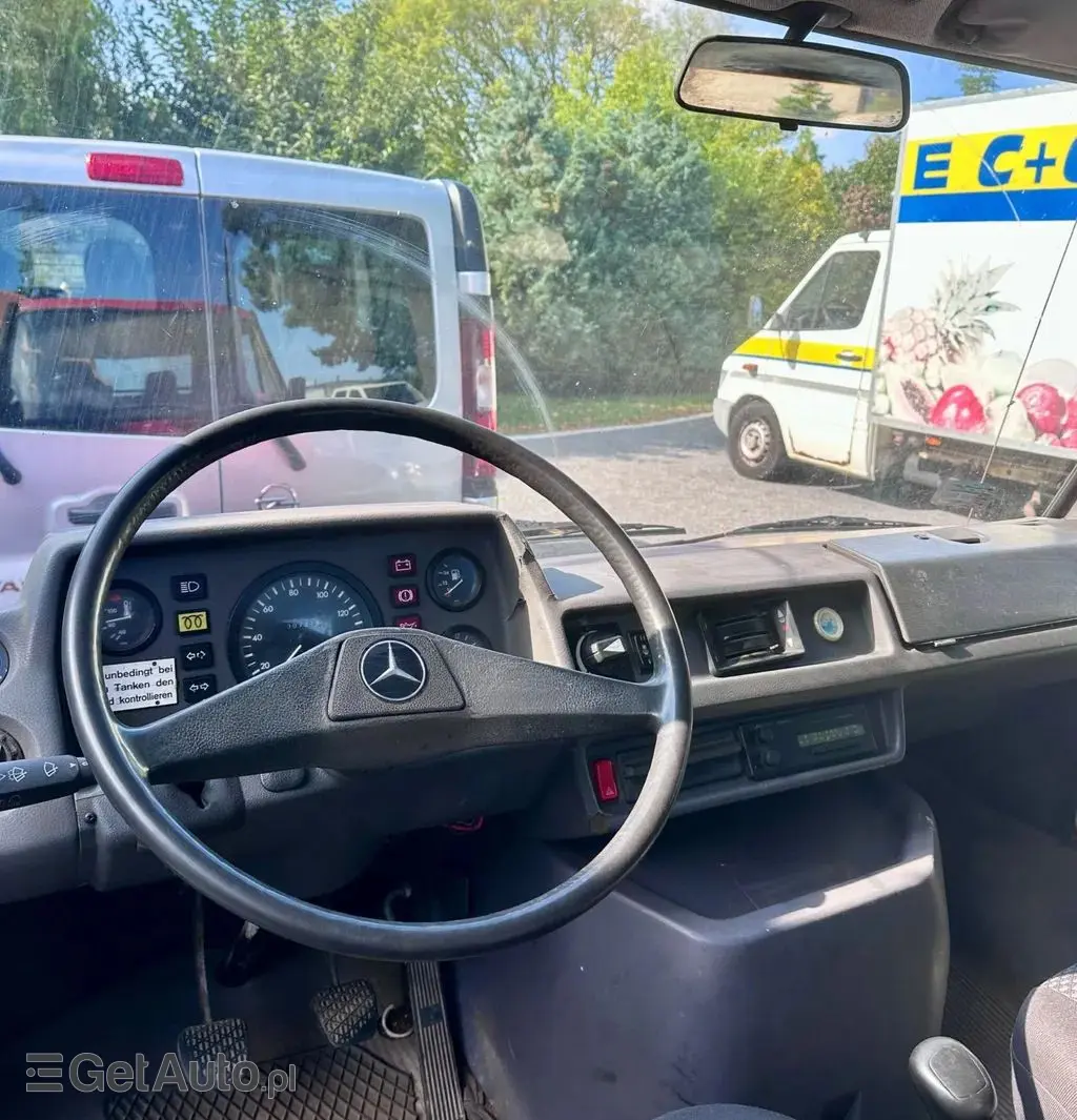 MERCEDES-BENZ 207 - 310 