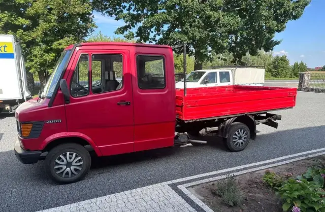 MERCEDES-BENZ 207 - 310 