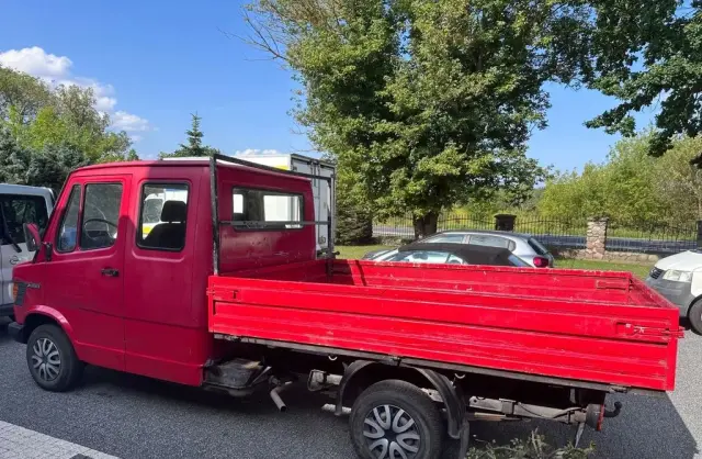 MERCEDES-BENZ 207 - 310 