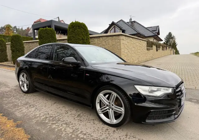 AUDI A6 Limousine 