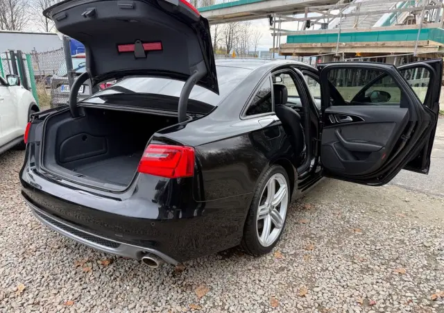 AUDI A6 Limousine 